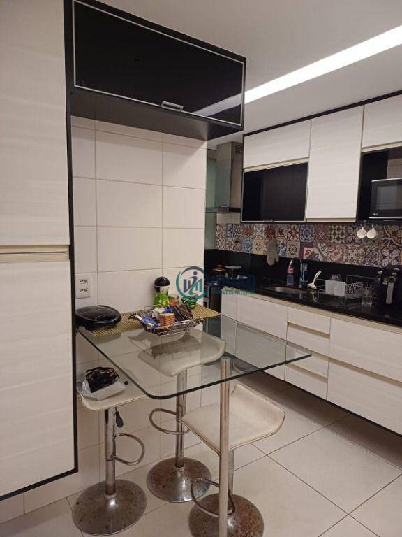 Apartamento à venda com 3 quartos, 101m² - Foto 17