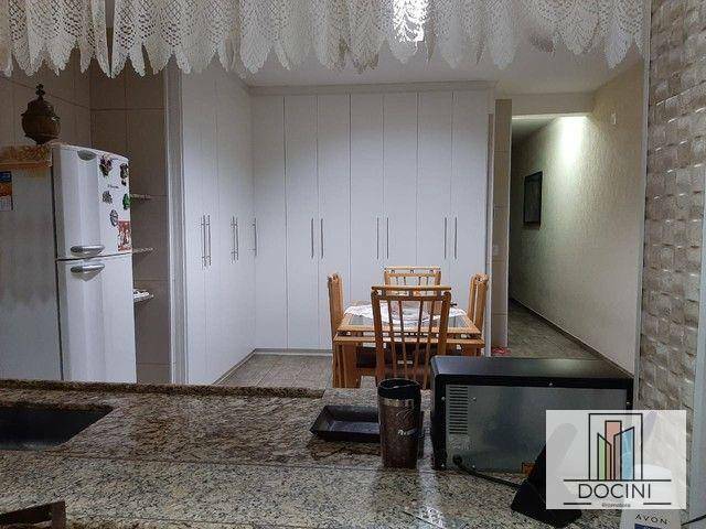 Sobrado à venda com 4 quartos, 240M2 - Foto 4