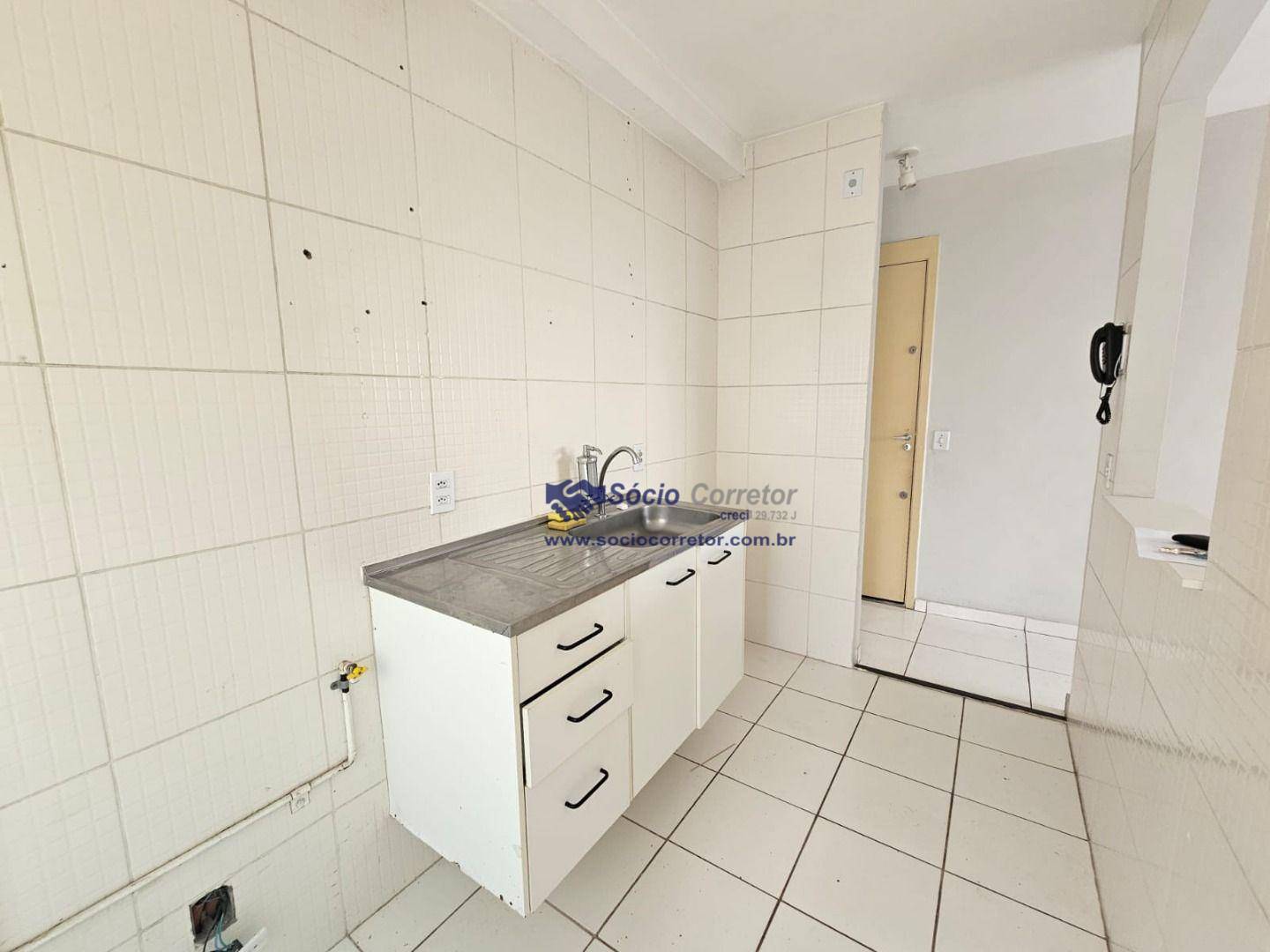 Apartamento para alugar com 2 quartos, 45m² - Foto 9