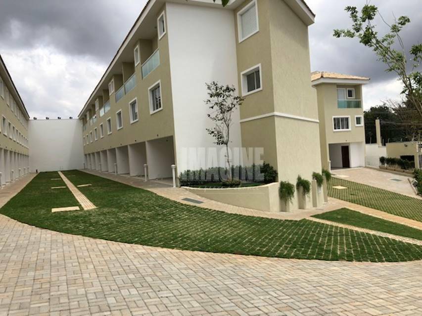 Sobrado à venda com 3 quartos, 112m² - Foto 2