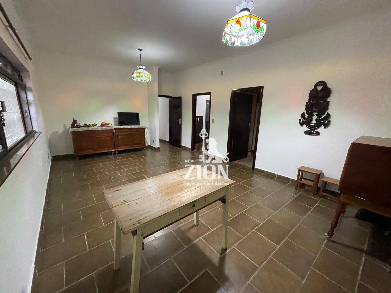 Casa à venda com 3 quartos, 200m² - Foto 13