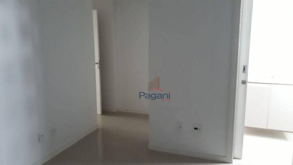 Apartamento à venda com 3 quartos, 104m² - Foto 14