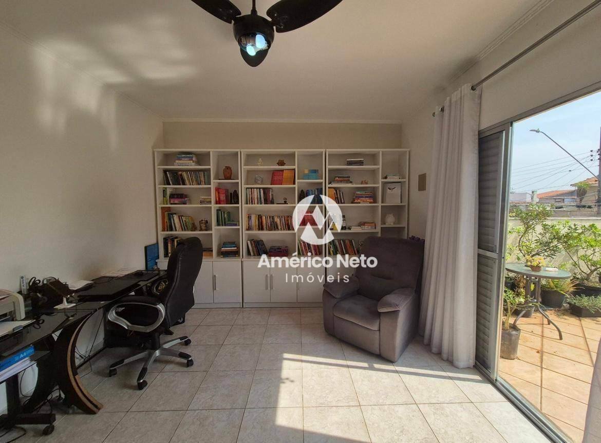 Sobrado à venda com 3 quartos, 183m² - Foto 2