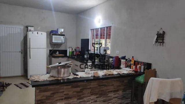 Chácara à venda com 3 quartos, 190m² - Foto 8