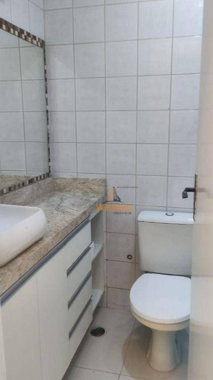 Apartamento à venda com 2 quartos, 68m² - Foto 4