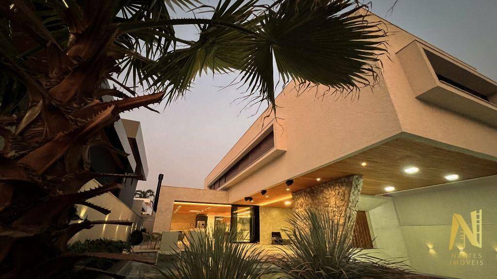 Casa de Condomínio à venda com 5 quartos, 535m² - Foto 4