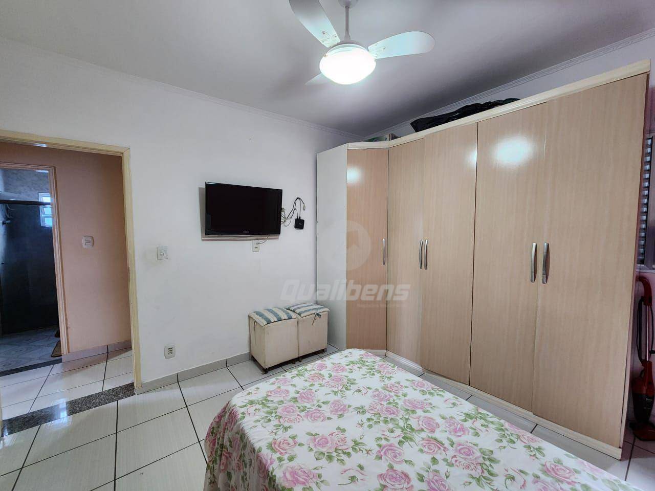 Casa à venda com 3 quartos, 198m² - Foto 15