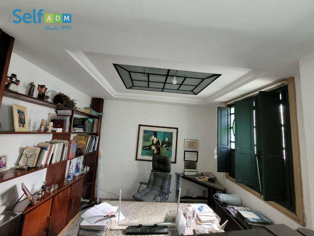 Casa para alugar com 5 quartos, 180m² - Foto 8