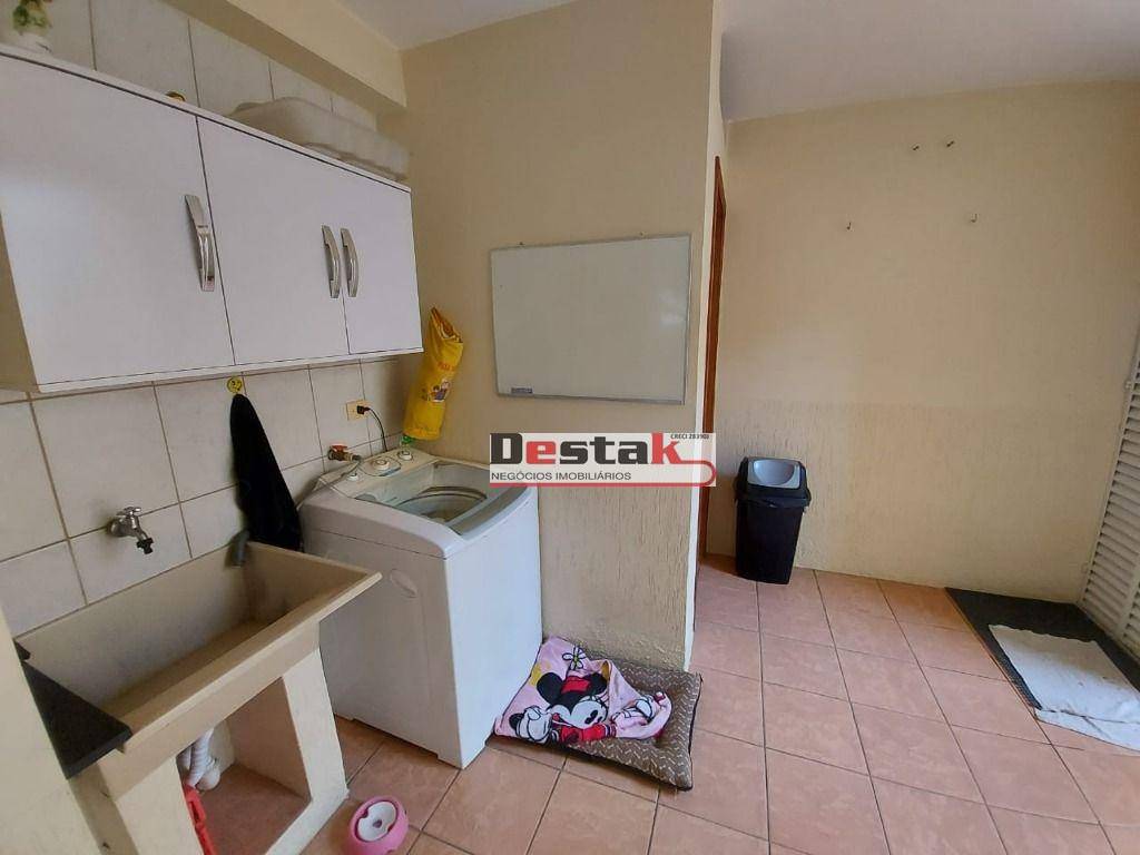 Casa à venda com 2 quartos, 140m² - Foto 12