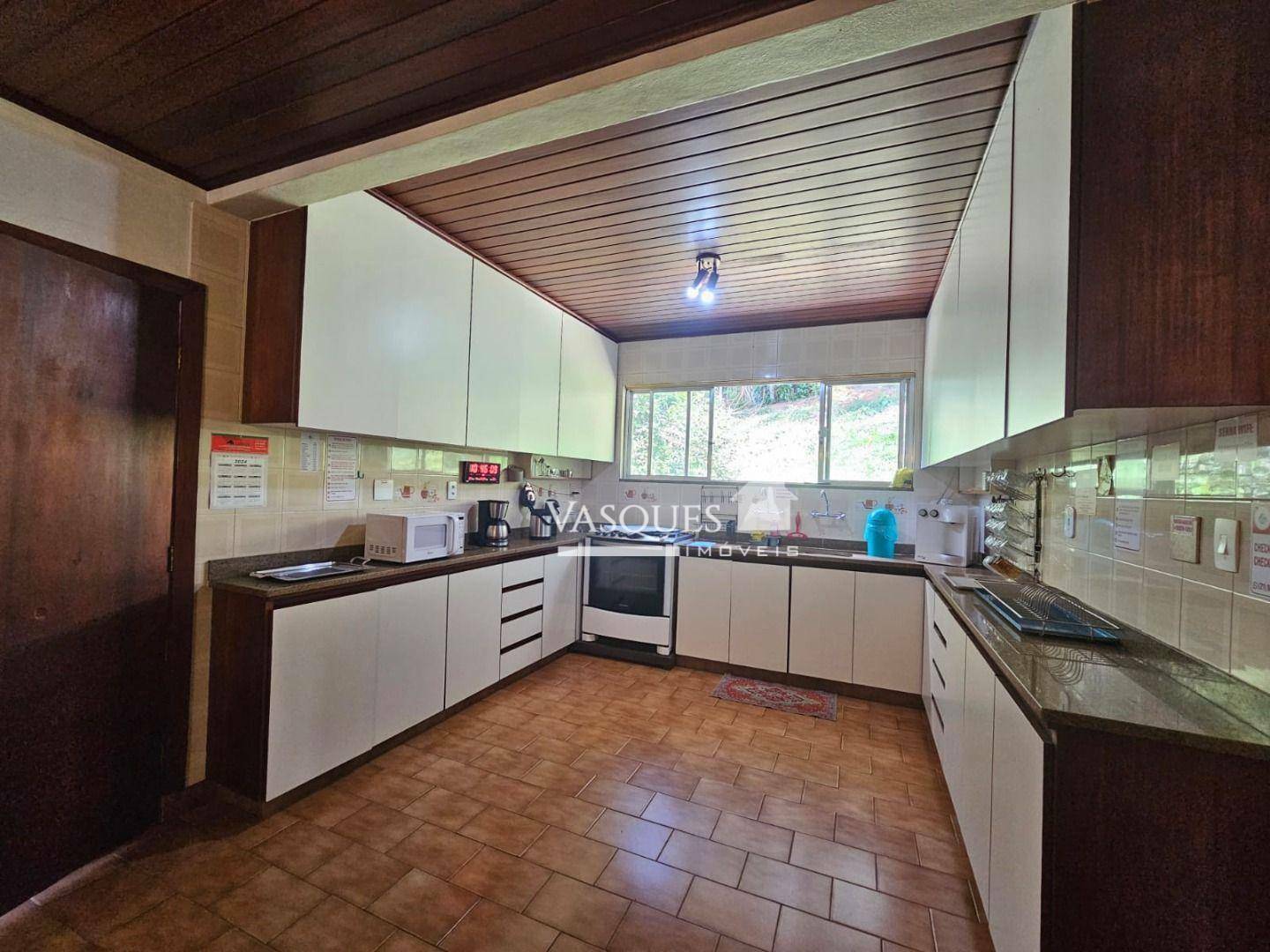 Casa à venda com 6 quartos, 380m² - Foto 43