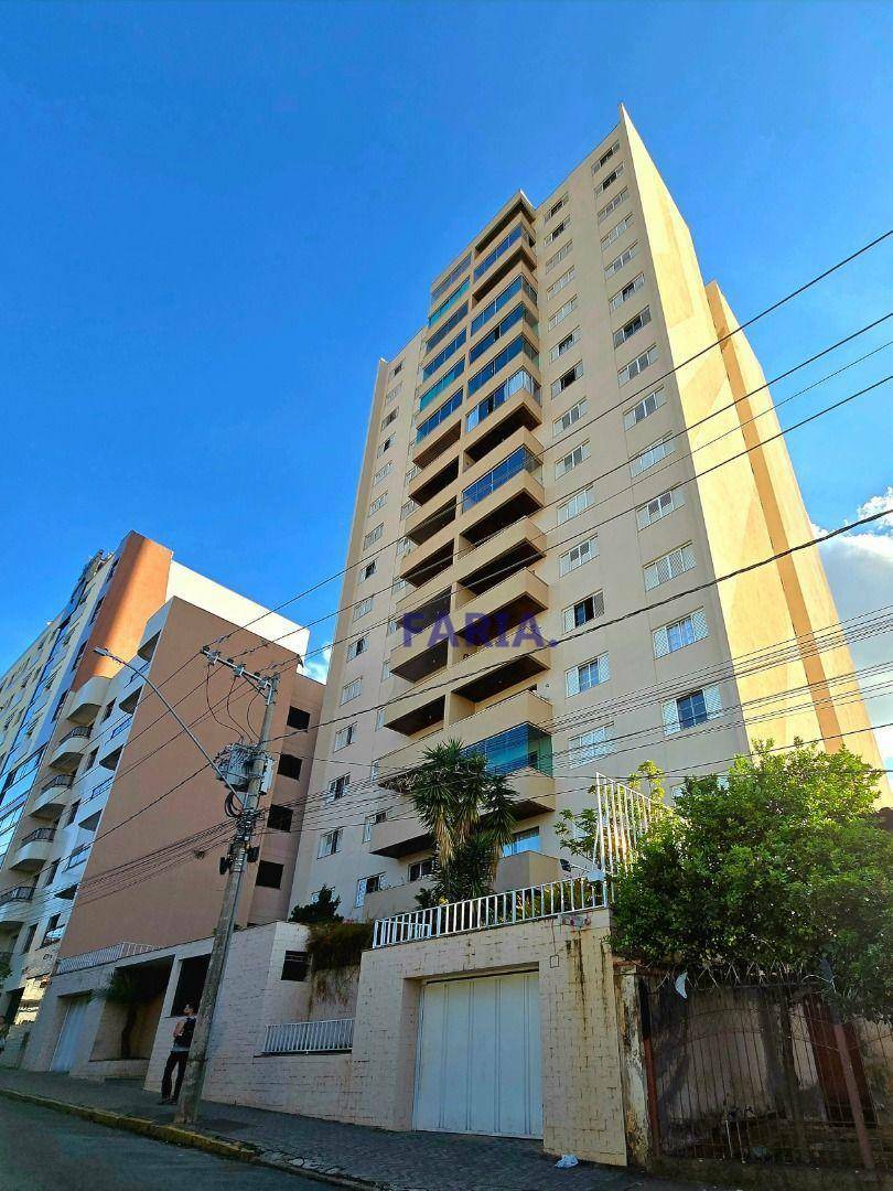 Apartamento à venda com 5 quartos, 211m² - Foto 1