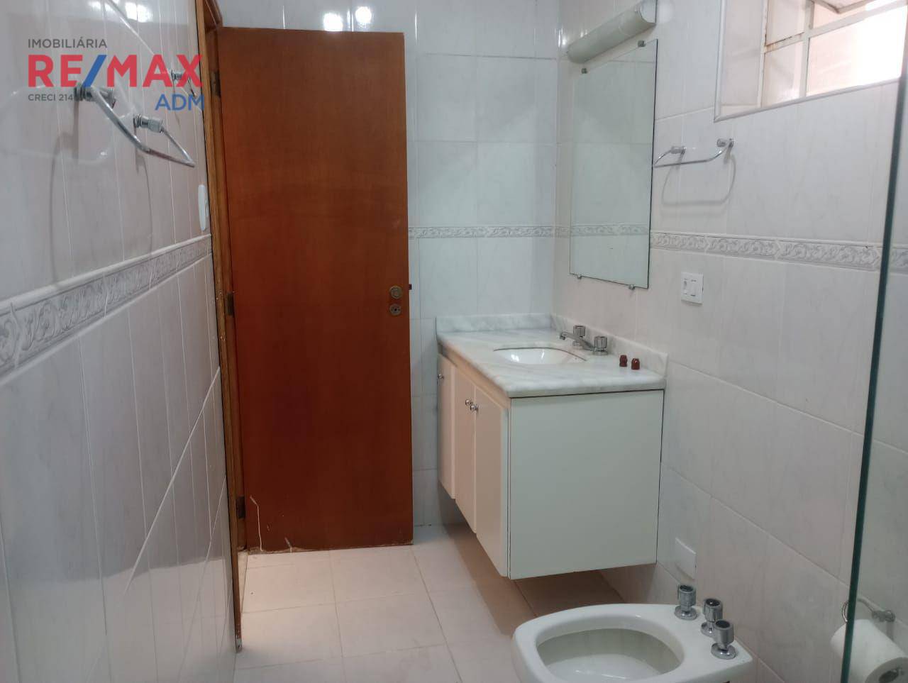 Casa à venda com 2 quartos, 140m² - Foto 8