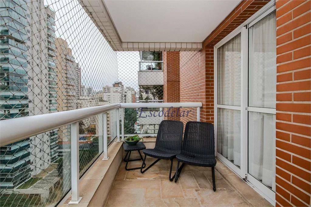 Apartamento à venda com 4 quartos, 195m² - Foto 3