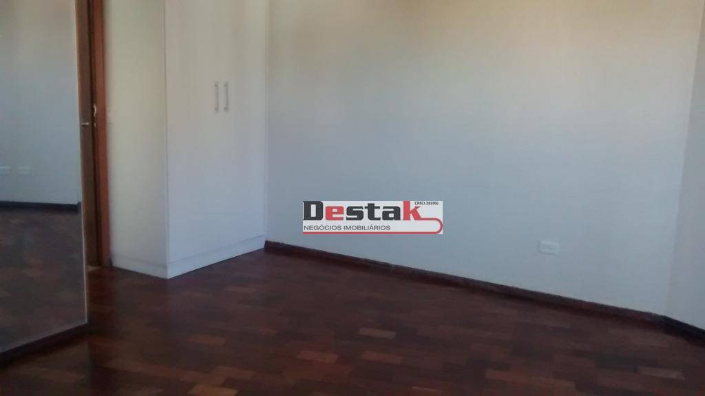 Sobrado à venda com 3 quartos, 300m² - Foto 29