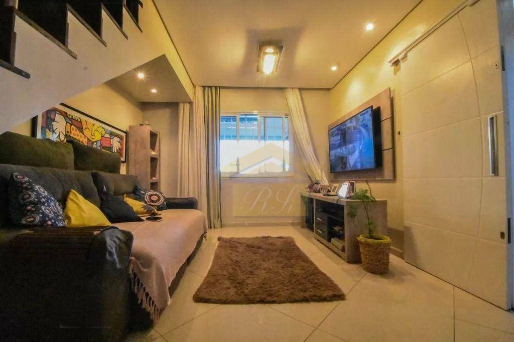 Sobrado à venda com 3 quartos, 200m² - Foto 2