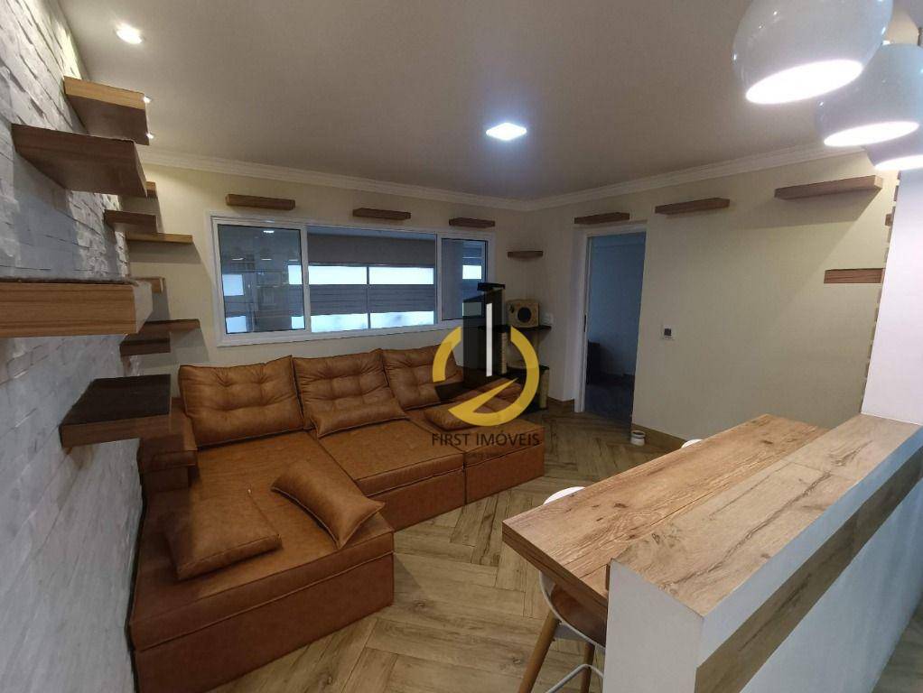 Sobrado à venda com 2 quartos, 250m² - Foto 2