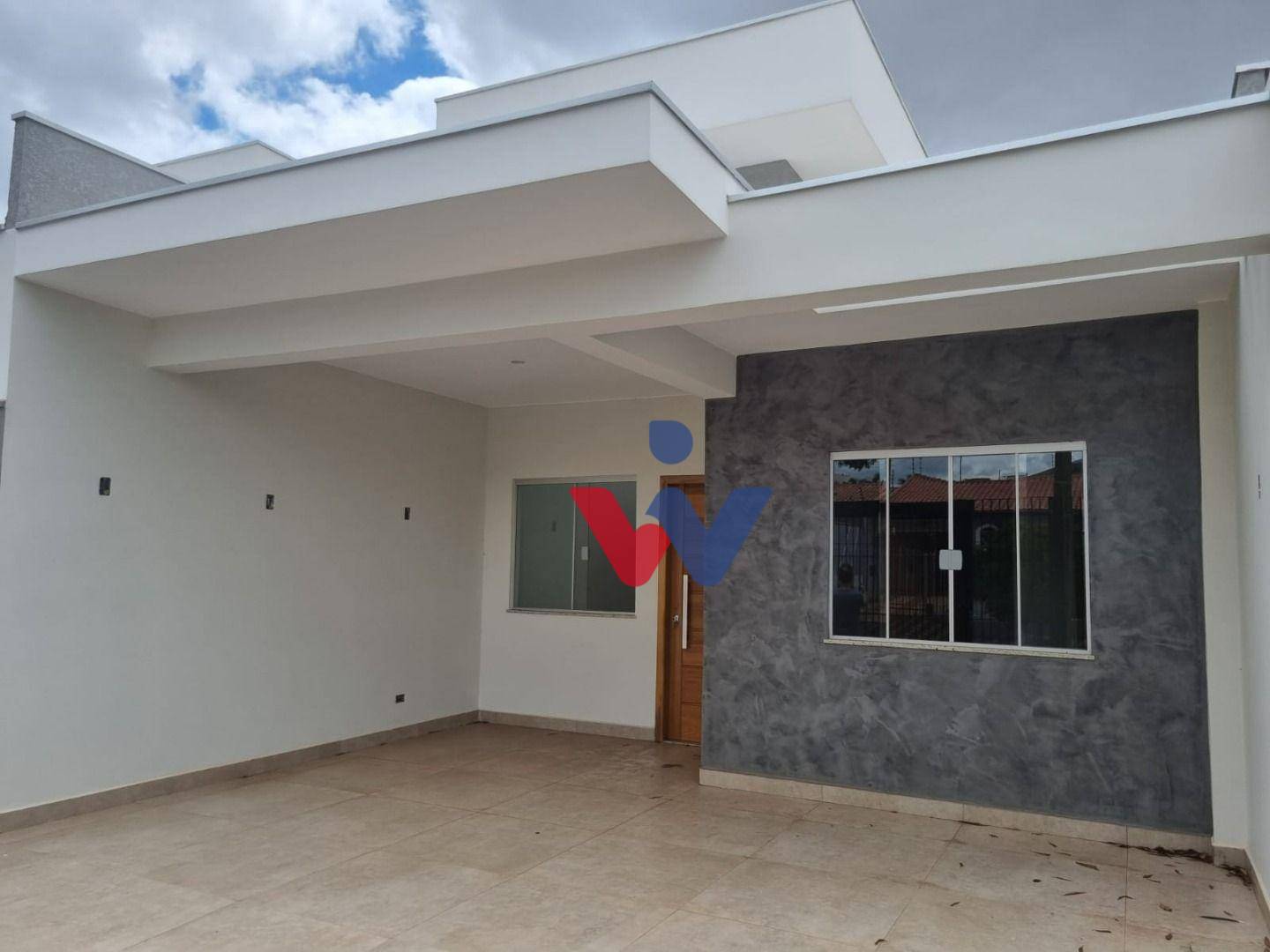 Casa à venda com 3 quartos, 104m² - Foto 1