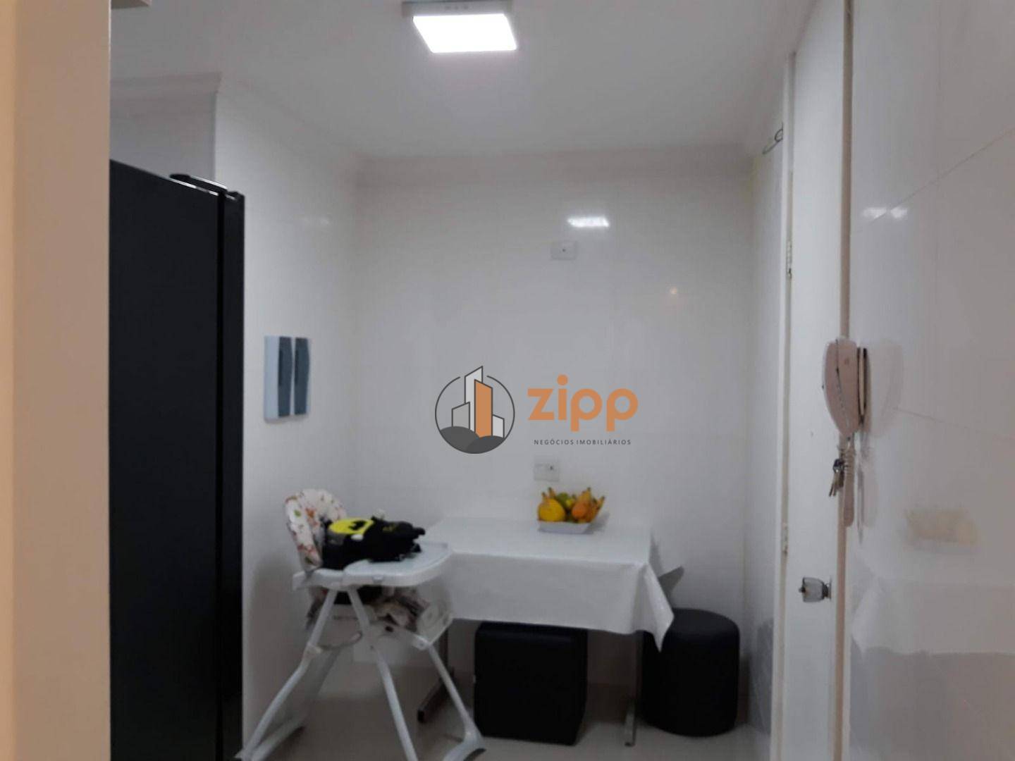 Apartamento à venda com 3 quartos, 117m² - Foto 13