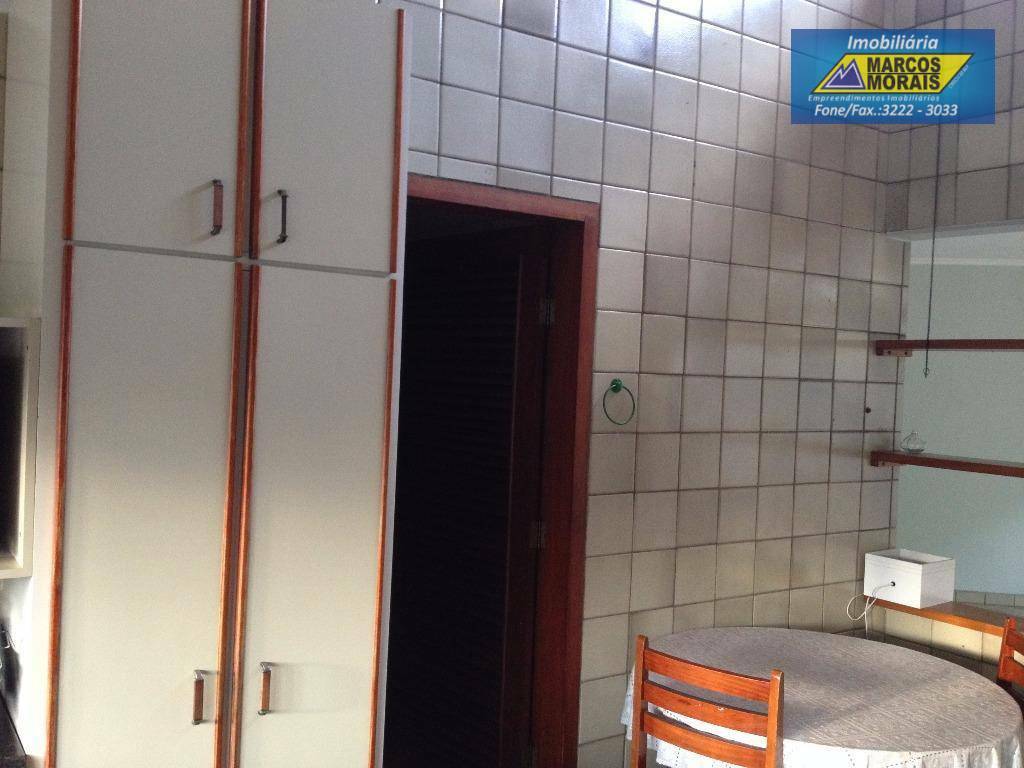 Casa à venda com 4 quartos, 700m² - Foto 13