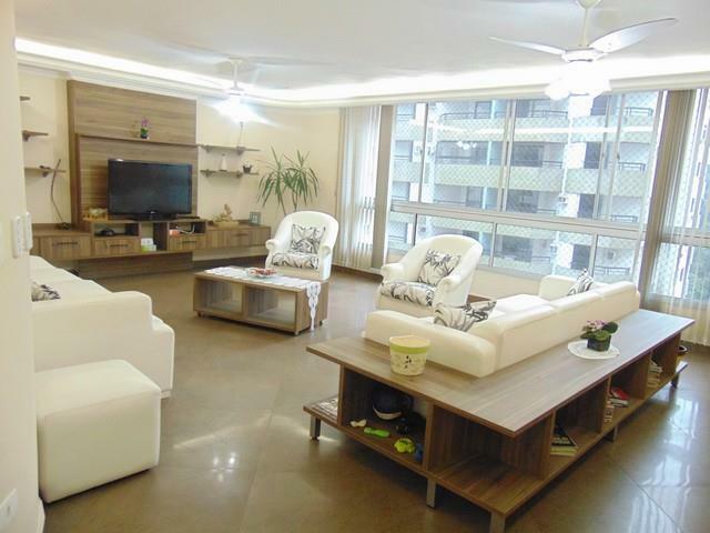 Apartamento à venda com 3 quartos, 140m² - Foto 1