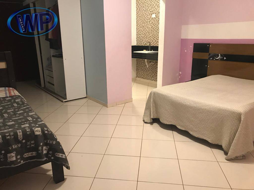 Sobrado à venda com 4 quartos, 293m² - Foto 4