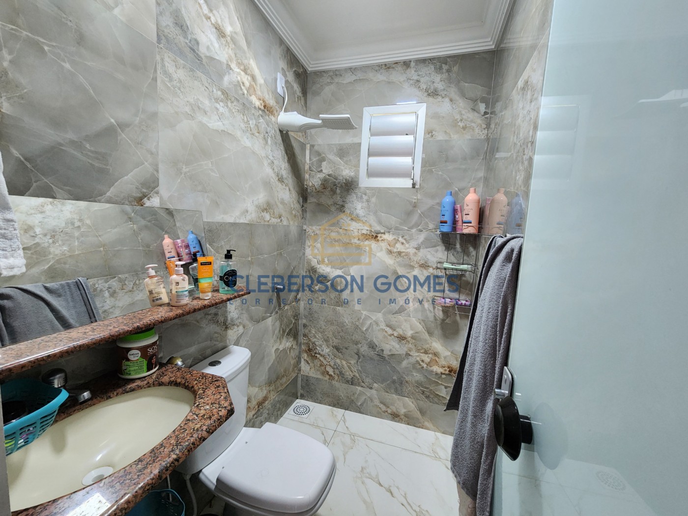 Casa à venda com 2 quartos, 180m² - Foto 13