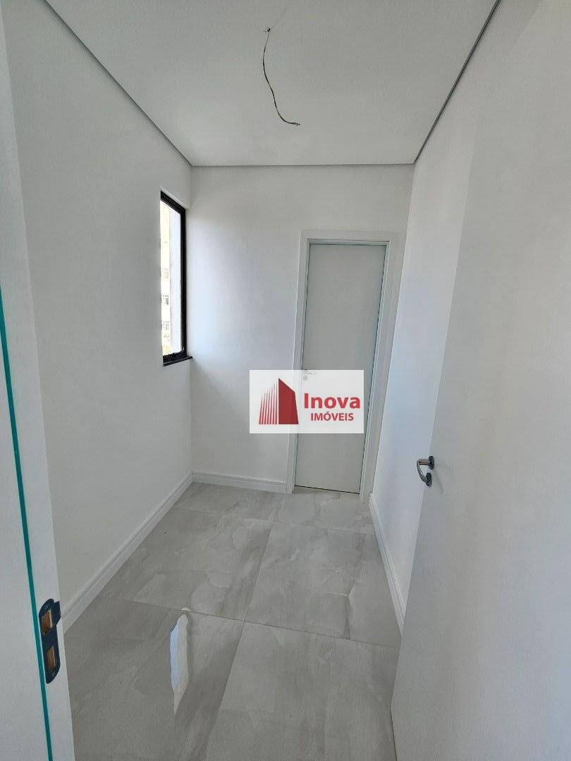 Apartamento à venda com 3 quartos, 140m² - Foto 27