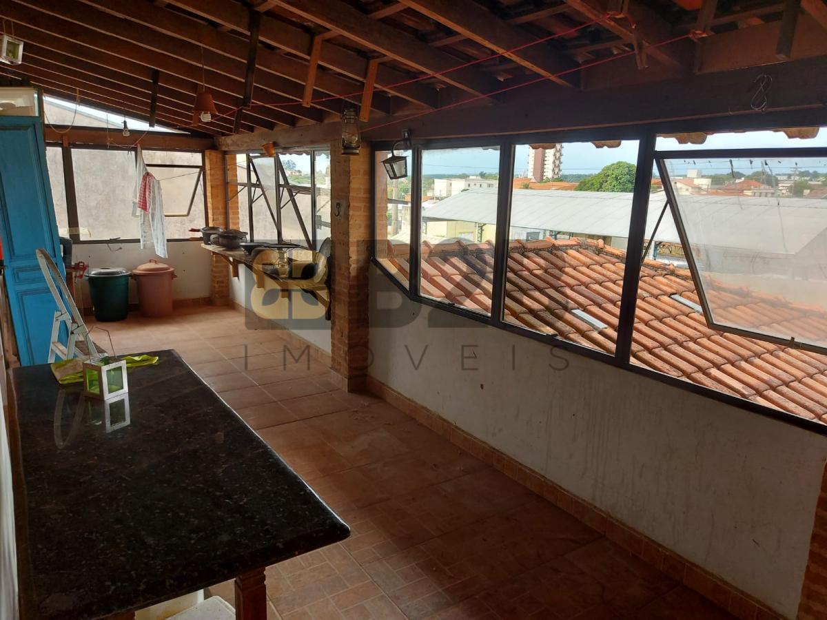 Casa à venda com 5 quartos, 232m² - Foto 28