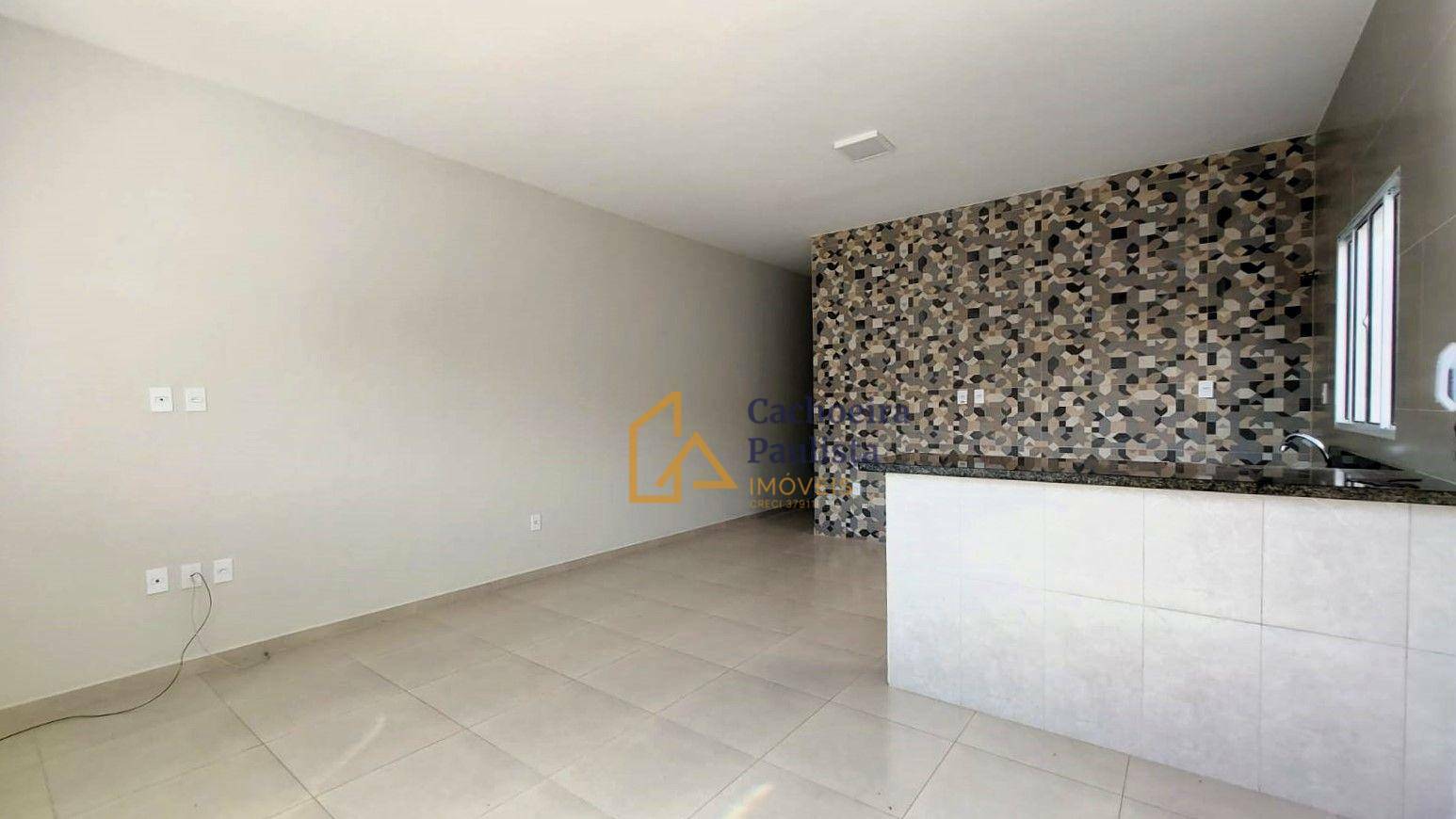 Casa à venda com 2 quartos, 62m² - Foto 5