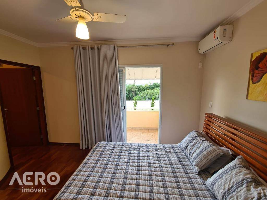 Casa à venda com 3 quartos, 275m² - Foto 61