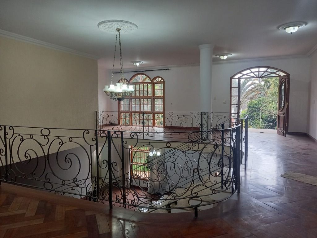 Casa à venda com 4 quartos, 386m² - Foto 12