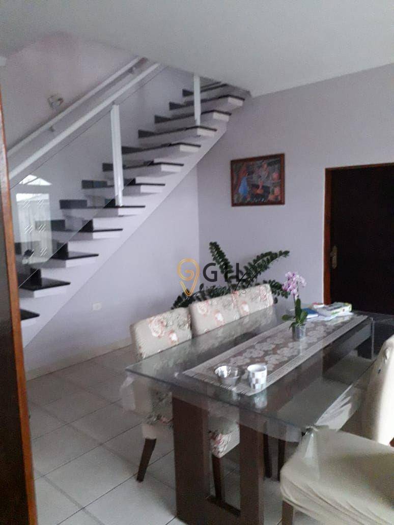 Sobrado à venda com 3 quartos, 230m² - Foto 7