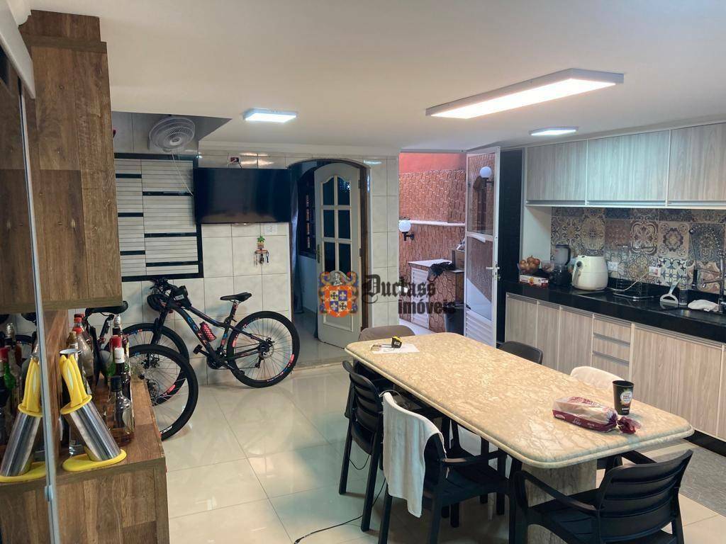 Sobrado à venda com 4 quartos, 320m² - Foto 7