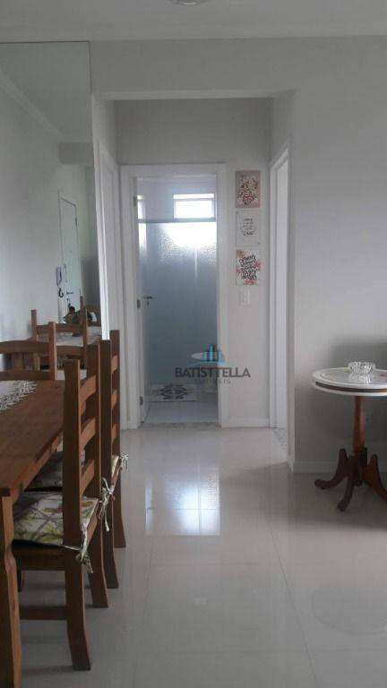 Apartamento à venda com 2 quartos, 68m² - Foto 11