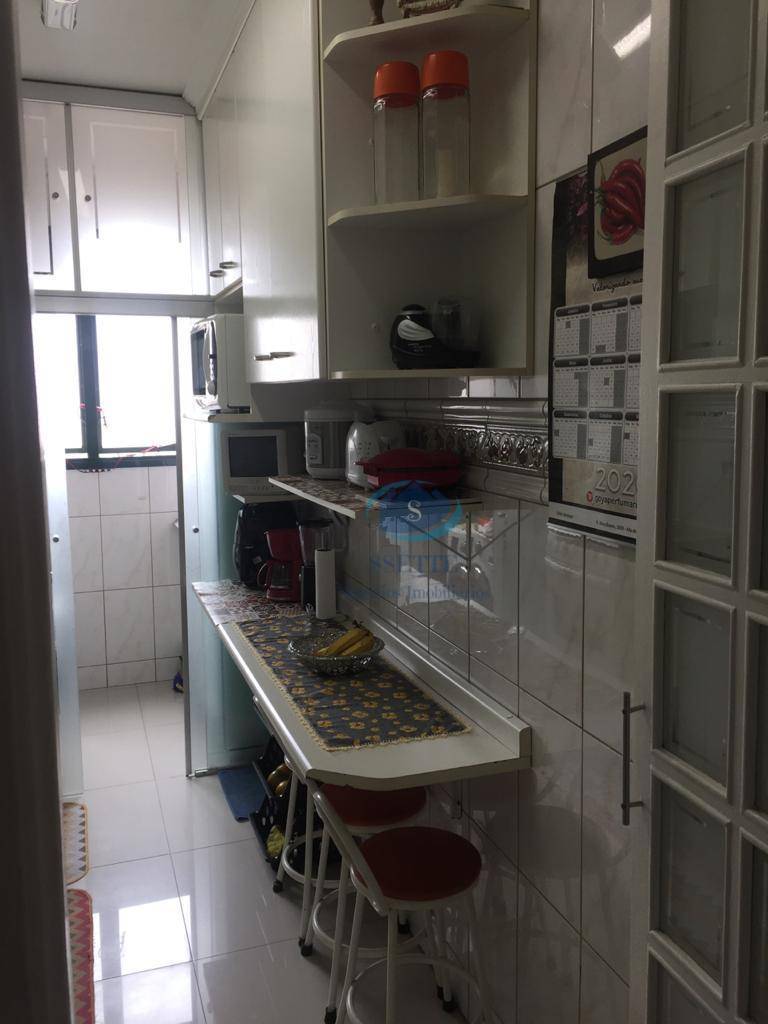 Apartamento à venda com 3 quartos, 70m² - Foto 7