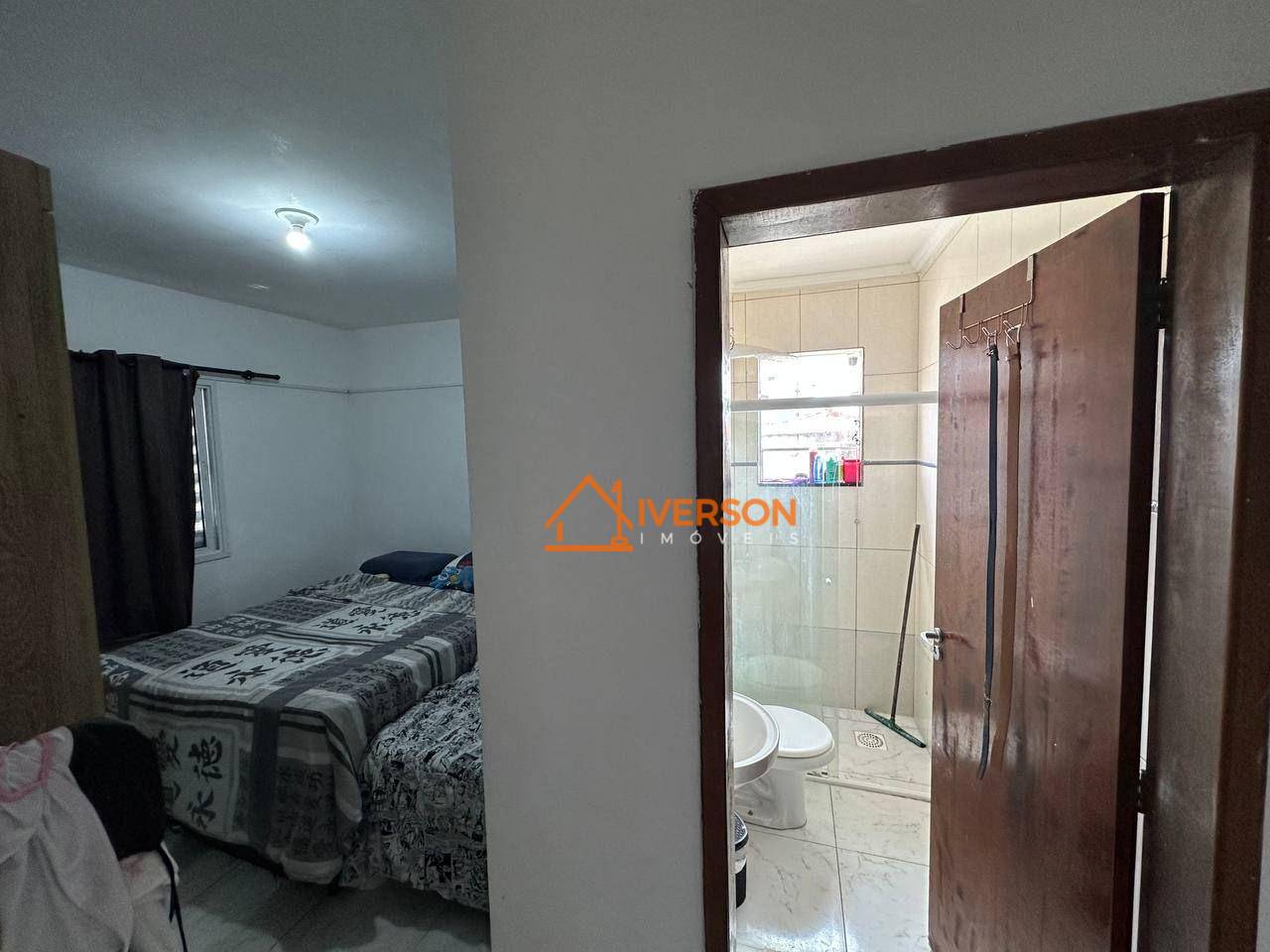 Casa à venda com 2 quartos, 69m² - Foto 12