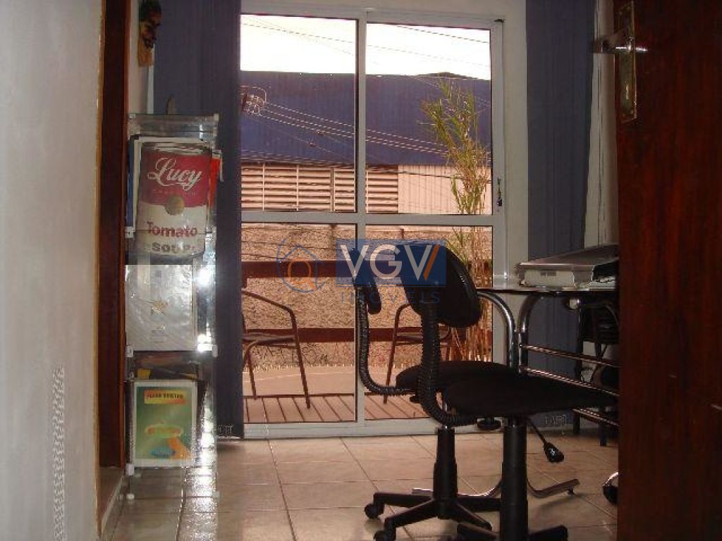 Casa à venda com 3 quartos, 148m² - Foto 13