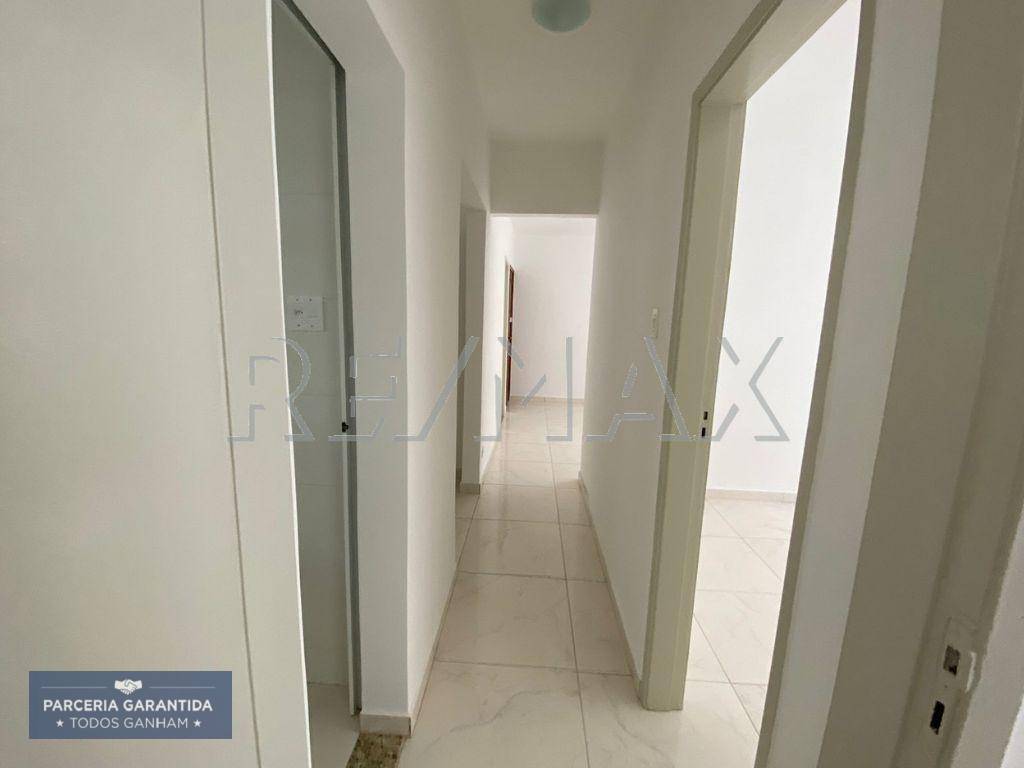 Apartamento para alugar com 2 quartos, 65m² - Foto 3