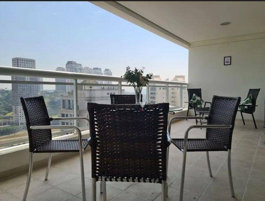 Apartamento para alugar com 3 quartos, 108m² - Foto 1