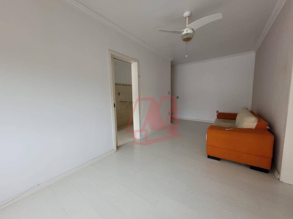 Apartamento à venda com 2 quartos, 70m² - Foto 4