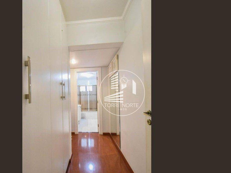 Apartamento à venda com 3 quartos, 143m² - Foto 9