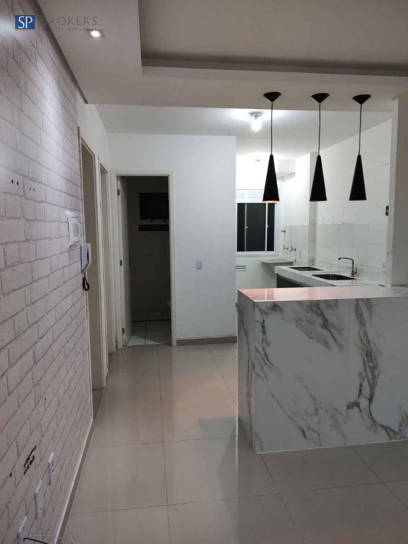 Apartamento à venda com 2 quartos, 43m² - Foto 2