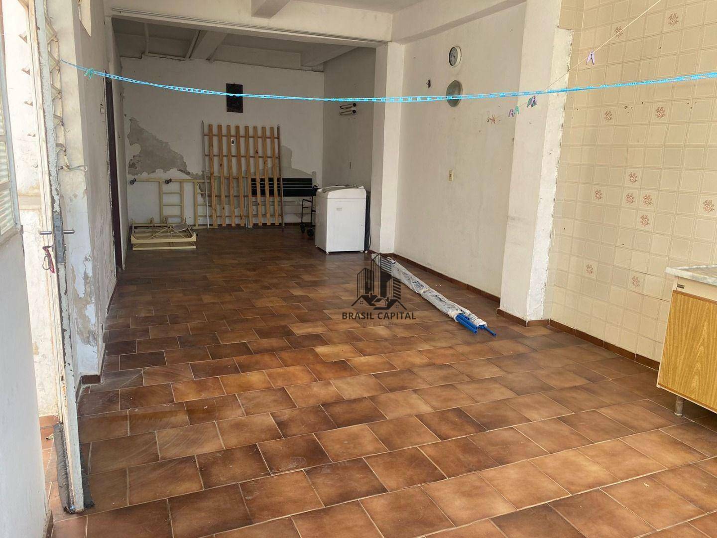 Sobrado à venda com 5 quartos, 230m² - Foto 4