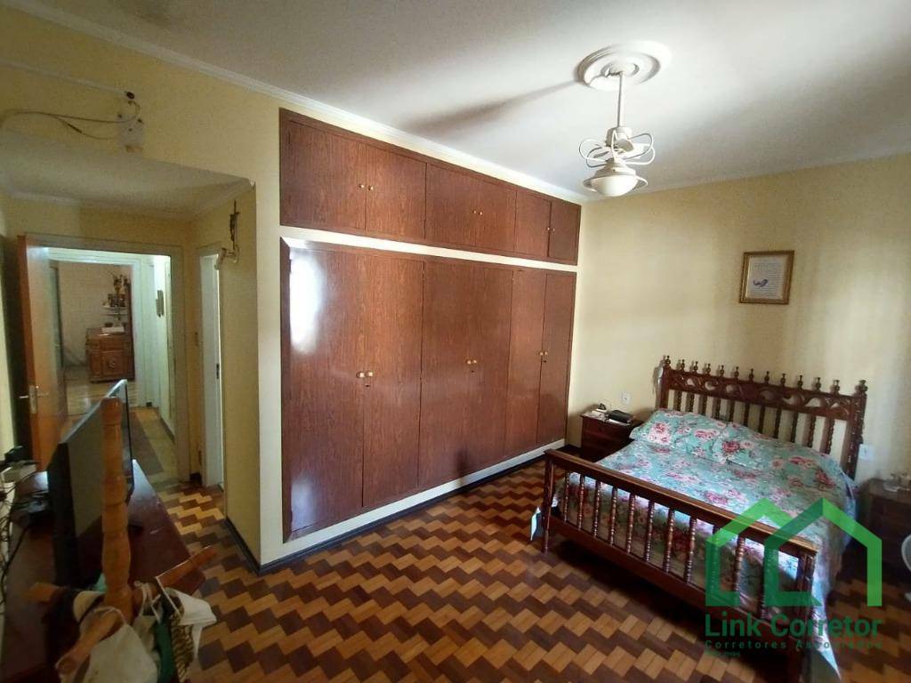 Casa à venda com 3 quartos, 260m² - Foto 24
