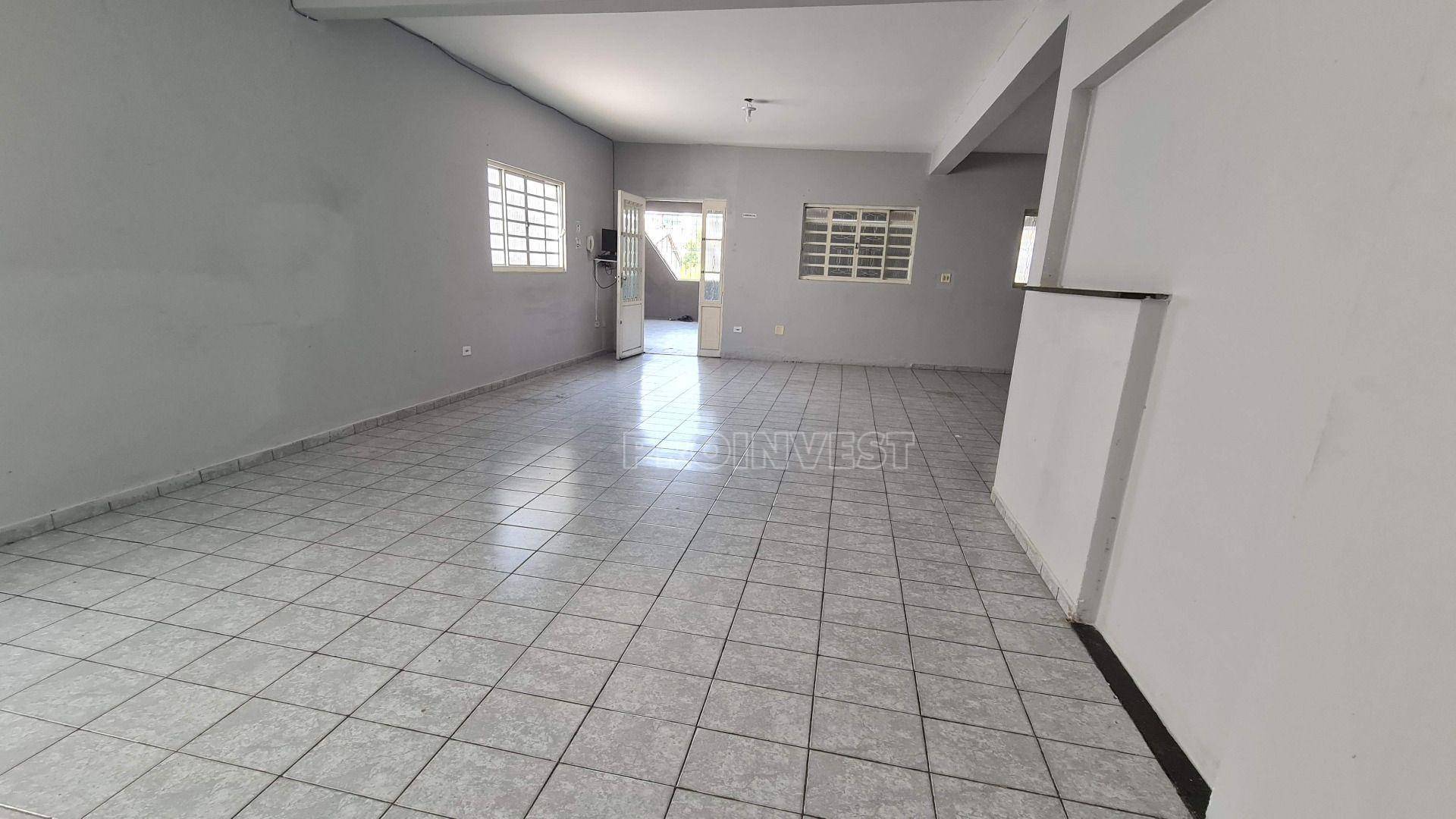 Casa à venda com 3 quartos, 230m² - Foto 4