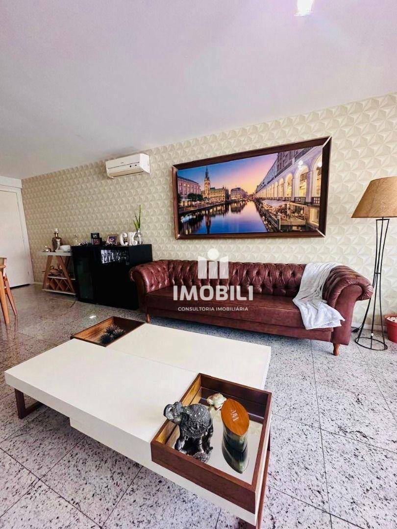 Apartamento à venda com 3 quartos, 126m² - Foto 6