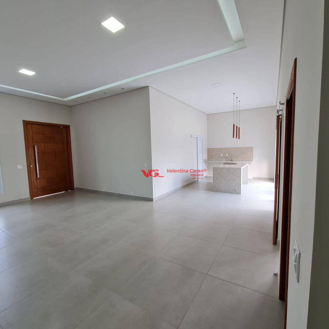 Casa de Condomínio à venda com 3 quartos, 214m² - Foto 4