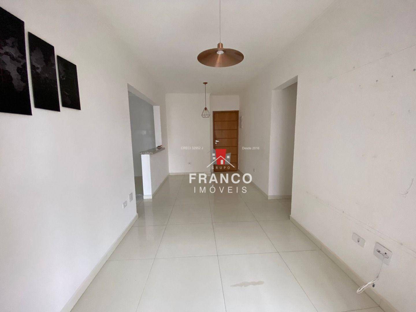 Apartamento à venda com 2 quartos, 75m² - Foto 4