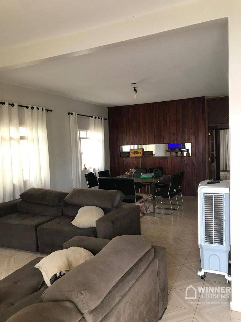 Casa à venda com 3 quartos, 280m² - Foto 4