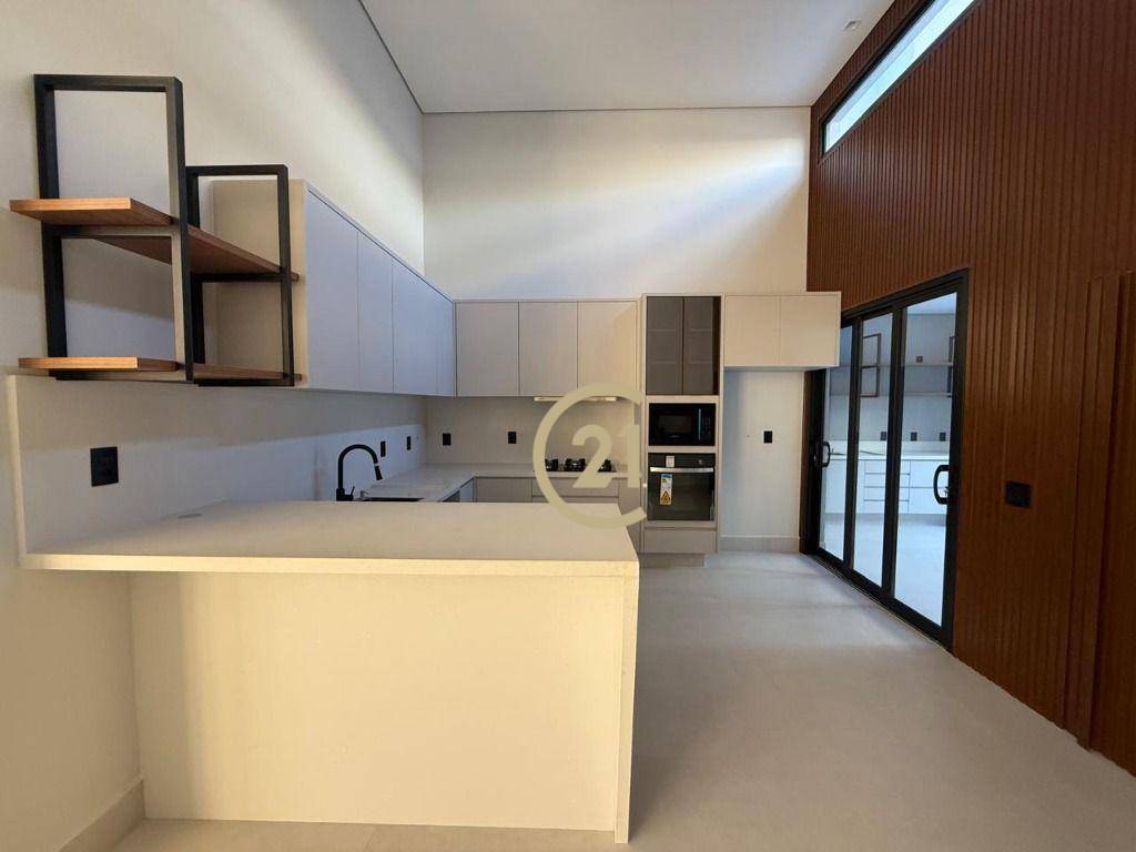 Casa de Condomínio à venda com 3 quartos, 191m² - Foto 4